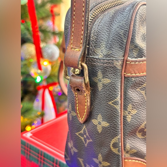 Louis Vuitton Brown Monogram Messenger Bag - Picture 8 of 17